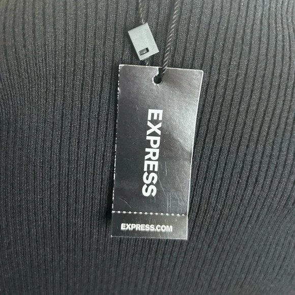 🖤”Express” NWT Black Short w/ Ruffled Cap Sleeve Sweater Size M🖤 - Picture 5 of 10